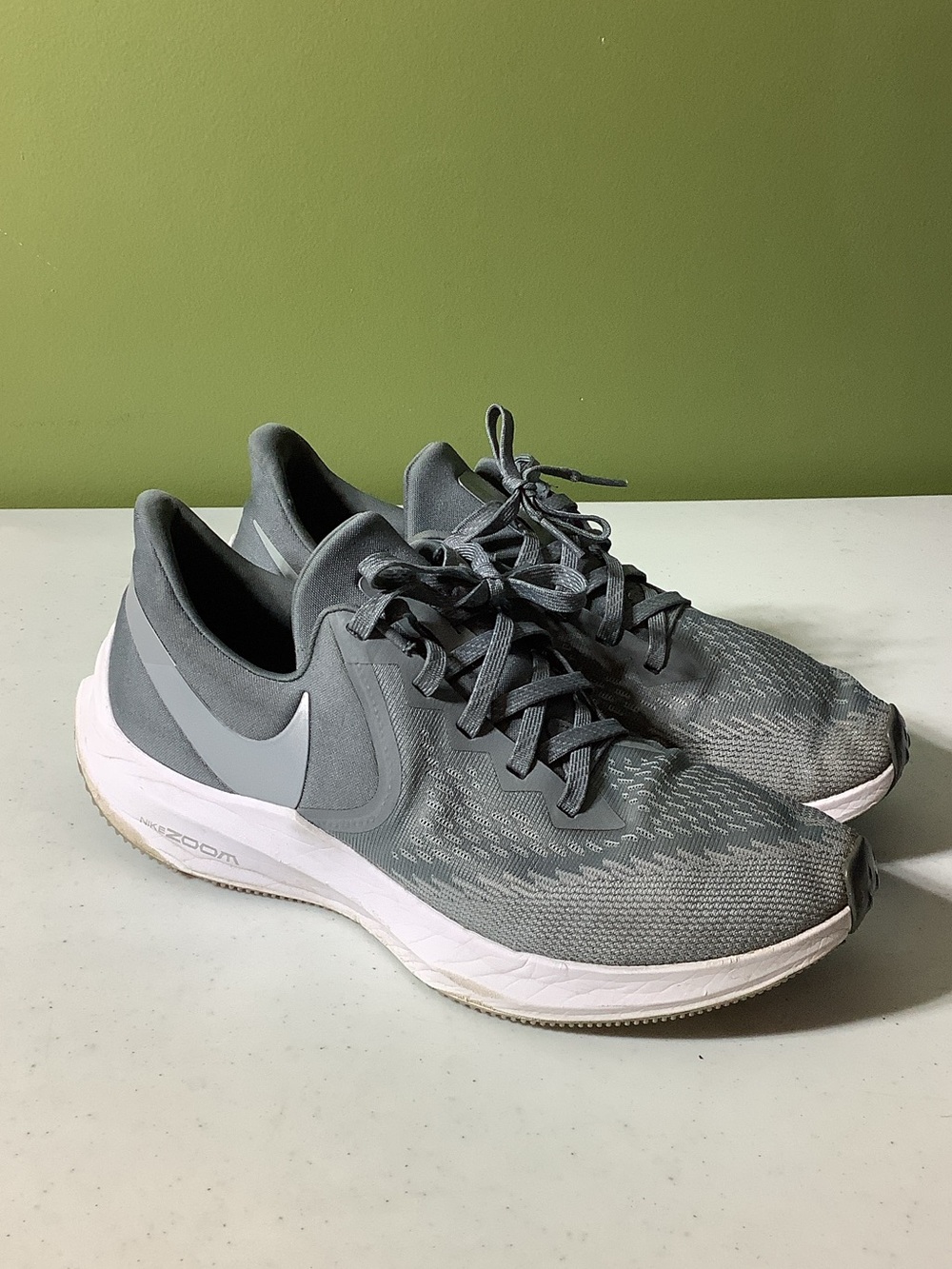 Nike Air Zoom Winflo 6 in cool gray, size 11